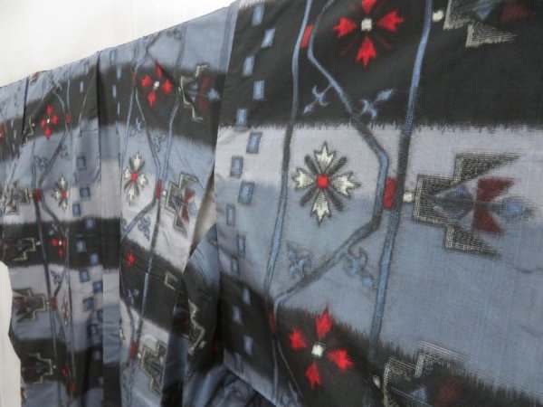 Photo2: 5027T13z670 Vintage Japanese Kimono Silk TSUMUGI Flowers Steel blue (2)