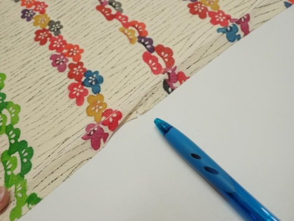 Photo6: 4B01z60  Japanese Kimono Silk  FABRIC Plum blossom Off-white 44.1x14.4 (6)