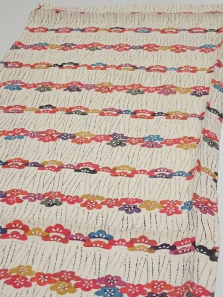 Photo3: 4B02z60  Japanese Kimono Silk  FABRIC Plum blossom Off-white 44.5x14.4 (3)