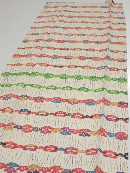 Photo3: 4B04z90  Japanese Kimono Silk  FABRIC Plum blossom Off-white 66.1x14.4 (3)