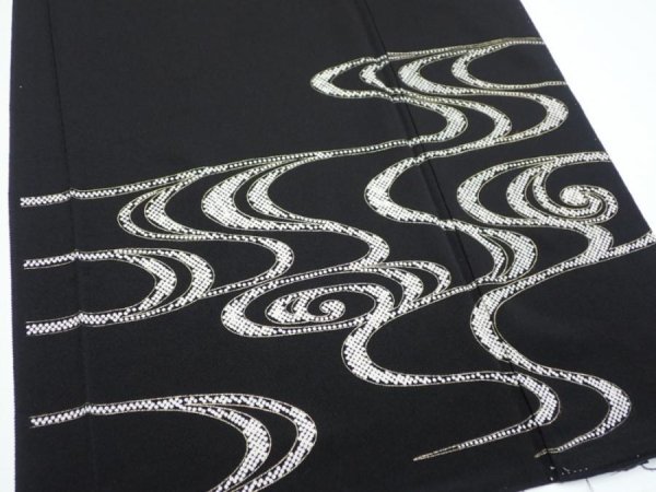 Photo3: 2U06z150  Japanese Kimono Silk  FABRIC Stream Black 62.2x18.1 (3)