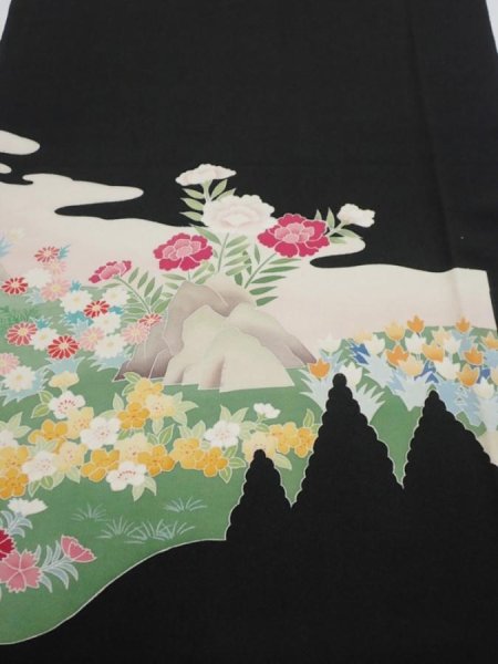 Photo1: 2U10z110  Japanese Kimono Silk  FABRIC Flowers Black 69.3x14.6 (1)