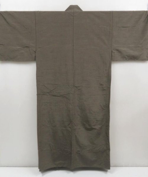 Photo1: 5110T09z620 Vintage Japanese Kimono Silk Men's  Plain Brown-Gray Big size (1)