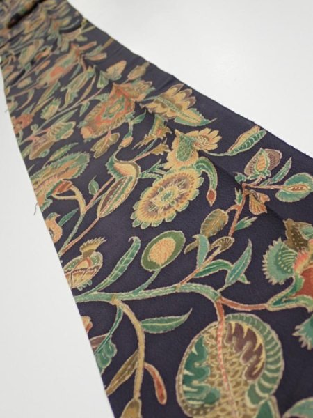 Photo1: 1K09z60  Japanese Kimono Silk  FABRIC Flowers Dark purple-Gray 86.6x6.7 (1)
