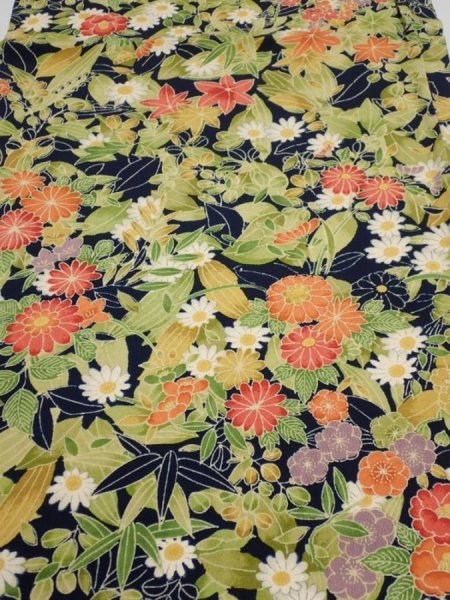 Photo1: 1K02z60  Japanese Kimono Silk  FABRIC Flowers Dark navy 42.1x14.2 (1)