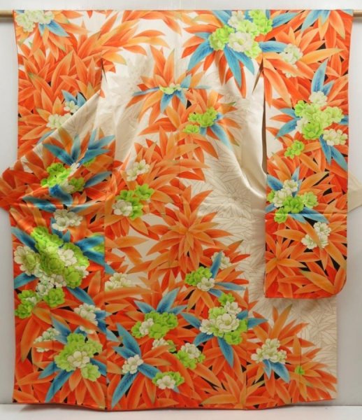Photo1: 5131T11z1090 Vintage Japanese Kimono Silk FURISODE Flower Orangered (1)