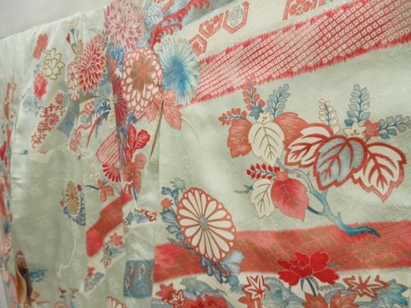 Photo2: 5131T13z840 Vintage Japanese Kimono Silk FURISODE Chrysanthemum Light blue (2)