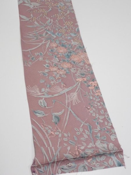 Photo2: 1K08z30  Japanese Kimono Silk  FABRIC Flowers Light ash rose 40.2x6.9 (2)