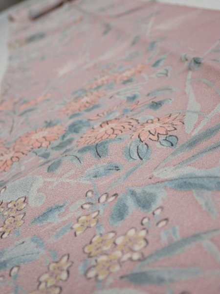 Photo4: 1K09z50  Japanese Kimono Silk  FABRIC Flowers Light ash rose 79.9x6.9 (4)