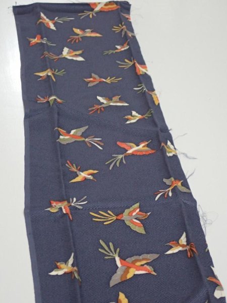 Photo4: 1K10z30  Japanese Kimono Silk  FABRIC Bird Navy-Gray 36.6x6.9 (4)