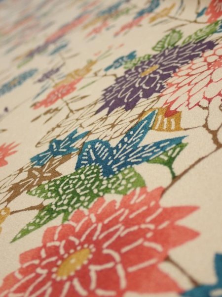 Photo4: 2Q07z50  Japanese Kimono Silk  FABRIC Flowers Light brown 59.8x7.7 (4)