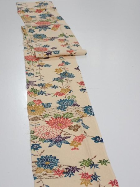 Photo3: 2Q09z50  Japanese Kimono Silk  FABRIC Flowers Light brown 82.3x6.5 (3)