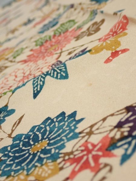 Photo4: 2Q10z30  Japanese Kimono Silk  FABRIC Flowers Light brown 37.4x6.5 (4)