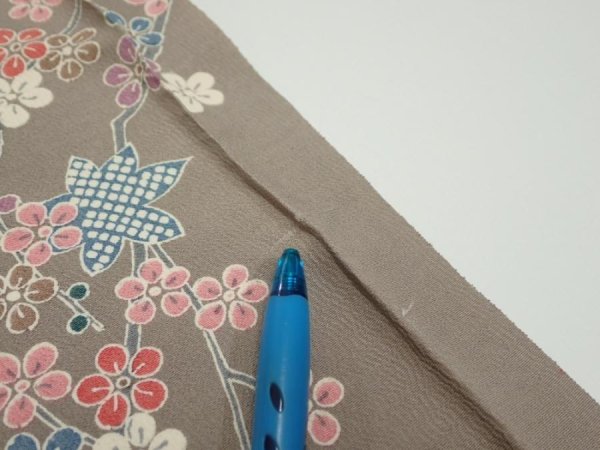 Photo6: 2Q02z70  Japanese Kimono Silk  FABRIC Plum branch  46.1x15.0 (6)