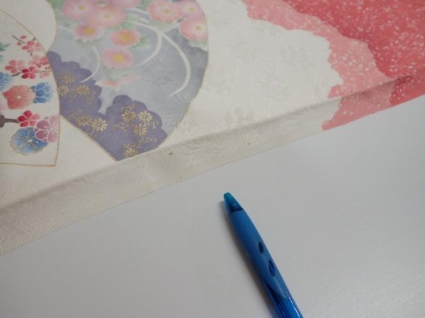 Photo6: 2S01z120  Japanese Kimono Silk  FABRIC Flowers Off-white 86.6x15.7 (6)