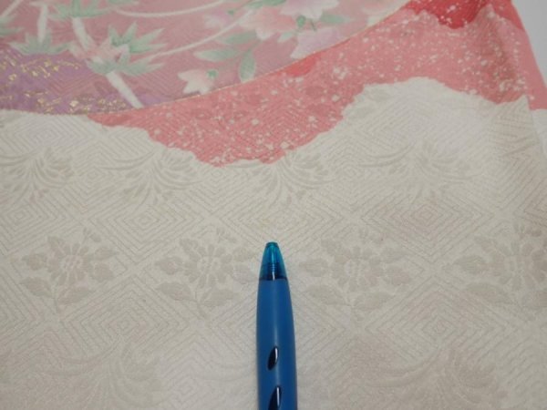 Photo8: 2S01z120  Japanese Kimono Silk  FABRIC Flowers Off-white 86.6x15.7 (8)
