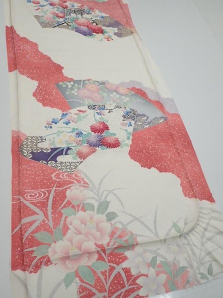 Photo2: 2S02z120  Japanese Kimono Silk  FABRIC Flowers Off-white 86.6x15.7 (2)