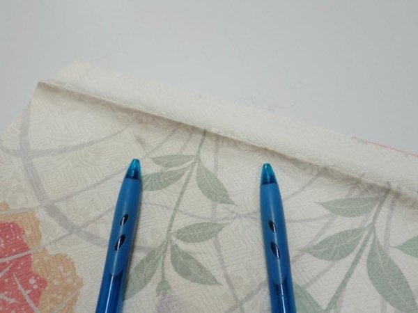 Photo7: 2S03z90  Japanese Kimono Silk  FABRIC Flowers Off-white 68.9x15.7 (7)