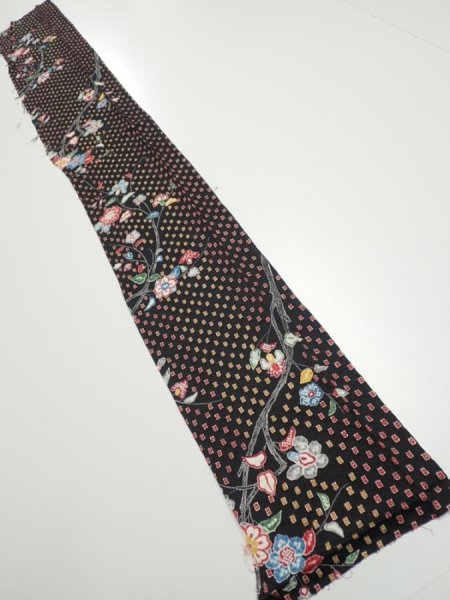 Photo5: 2S07z50  Japanese Kimono Silk  FABRIC Flower Black 56.7x7.5 (5)