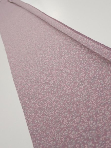 Photo1: 1Q07z40  Japanese Kimono Silk  FABRIC Flower Dull purple 55.9x7.3 (1)