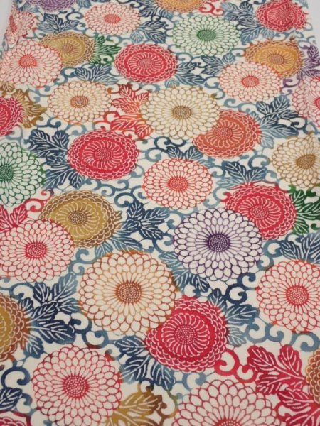 Photo1: 1Q01z70  Japanese Kimono Silk  FABRIC Chrysanthemum Off-white 46.5x14.4 (1)