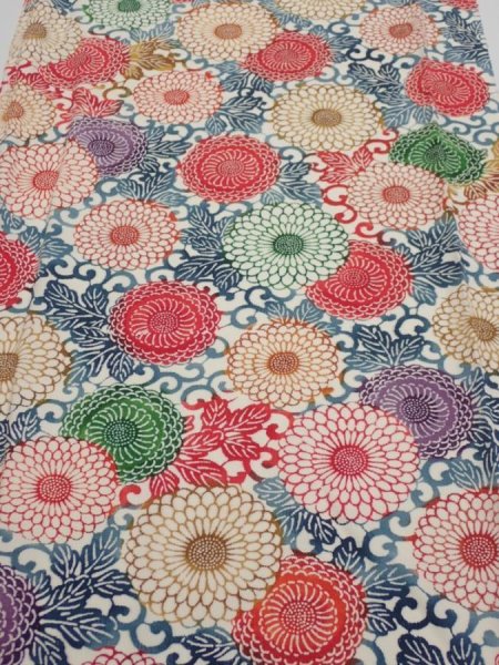 Photo1: 1Q05z90  Japanese Kimono Silk  FABRIC Chrysanthemum Off-white 66.1x14.4 (1)