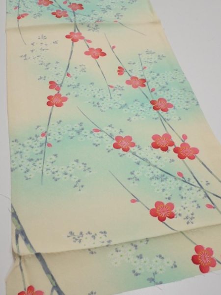 Photo2: 4F01z60  Japanese Kimono Silk  FABRIC Plum branch Light cream 41.7x14.0 (2)