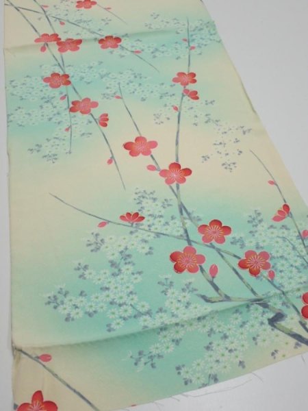 Photo2: 4F02z60  Japanese Kimono Silk  FABRIC Plum branch Light cream 40.9x13.8 (2)