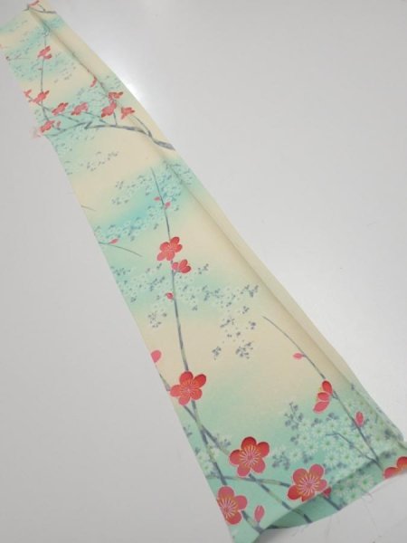 Photo5: 4F08z40  Japanese Kimono Silk  FABRIC Plum branch Light cream 55.9x7.1 (5)