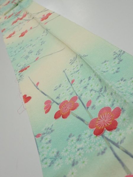 Photo1: 4F09z50  Japanese Kimono Silk  FABRIC Plum branch Light cream 79.5x6.9 (1)