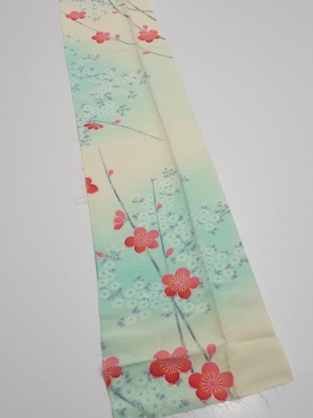Photo2: 4F09z50  Japanese Kimono Silk  FABRIC Plum branch Light cream 79.5x6.9 (2)