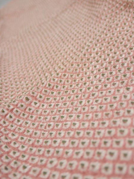 Photo4: 4F10z20  Japanese Kimono Silk SHIBORI FABRIC  Coral pink 36.2x6.7 (4)