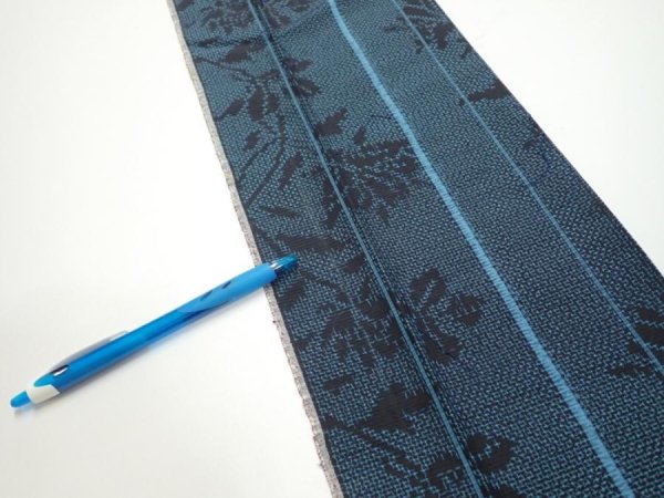 Photo6: 4G09z50  Japanese Kimono Silk TSUMUGI FABRIC Flower Light blue 85.0x7.3 (6)