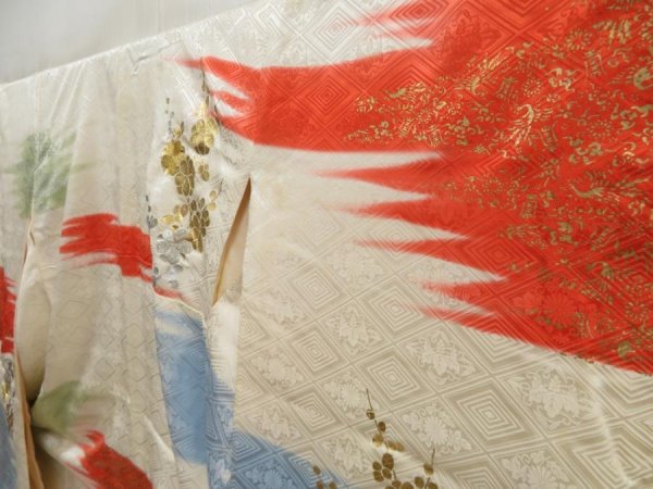 Photo2: 5302T11z1040 Vintage Japanese Kimono Silk FURISODE Chrysanthemum Off-white (2)
