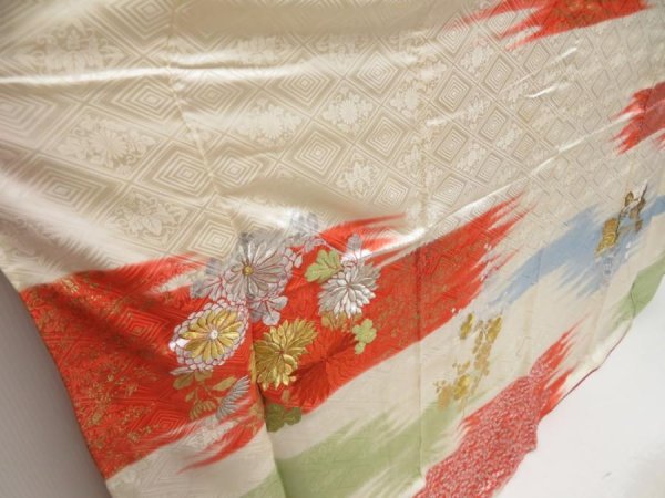 Photo3: 5302T11z1040 Vintage Japanese Kimono Silk FURISODE Chrysanthemum Off-white (3)