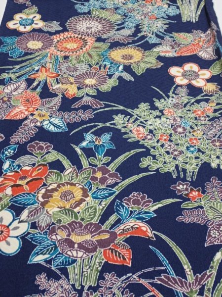 Photo1: 4D01z60  Japanese Kimono Silk  FABRIC Flowers Dark navy 44.9x14.8 (1)