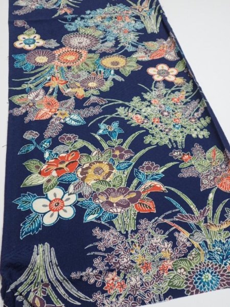 Photo2: 4D01z60  Japanese Kimono Silk  FABRIC Flowers Dark navy 44.9x14.8 (2)
