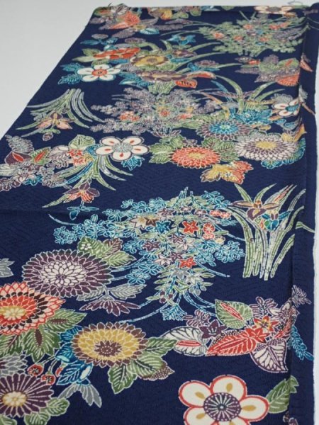 Photo3: 4D01z60  Japanese Kimono Silk  FABRIC Flowers Dark navy 44.9x14.8 (3)