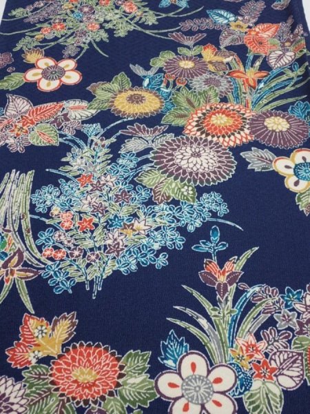 Photo1: 4D02z60  Japanese Kimono Silk  FABRIC Flowers Dark navy 44.9x14.8 (1)