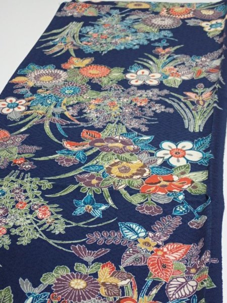 Photo3: 4D02z60  Japanese Kimono Silk  FABRIC Flowers Dark navy 44.9x14.8 (3)