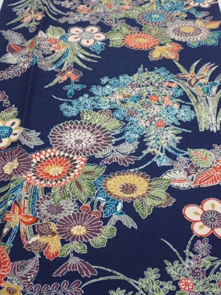 Photo1: 4D04z80  Japanese Kimono Silk  FABRIC Flowers Dark navy 66.1x14.8 (1)