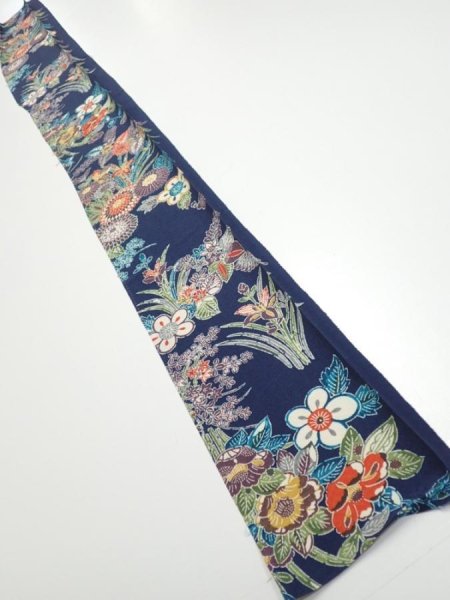 Photo5: 4D08z40  Japanese Kimono Silk  FABRIC Flowers Dark navy 61.4x7.5 (5)