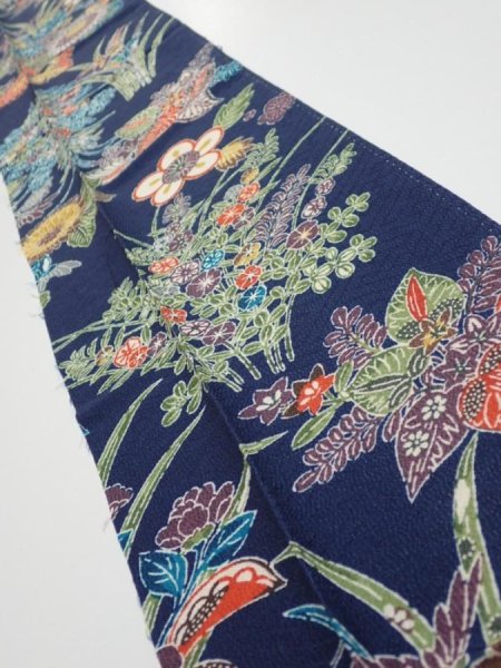 Photo2: 4D10z30  Japanese Kimono Silk  FABRIC Flowers Dark navy 38.6x7.3 (2)