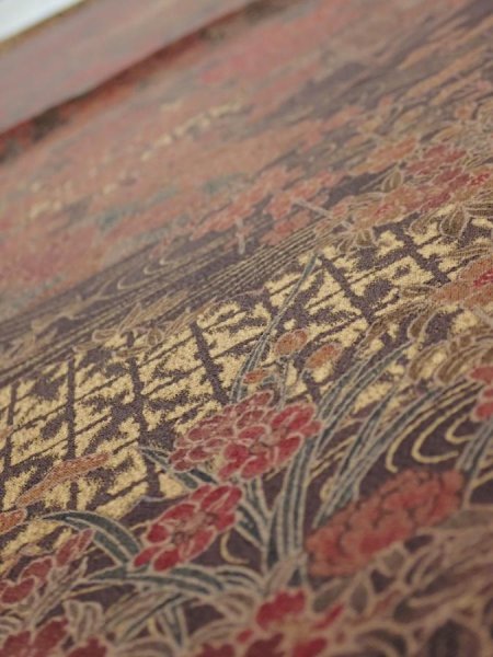 Photo4: 4K02z60  Japanese Kimono Silk  FABRIC Flowers Dark brown 37.8x14.6 (4)