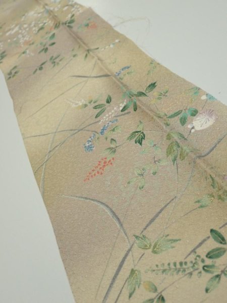 Photo2: 4H10z30  Japanese Kimono Silk  FABRIC Flowers Light olive 37.8x6.9 (2)