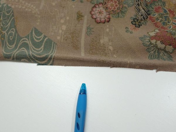 Photo6: 4H01z60  Japanese Kimono Crepe Silk  FABRIC Flowers Brown-Gray 39.4x14.2 (6)