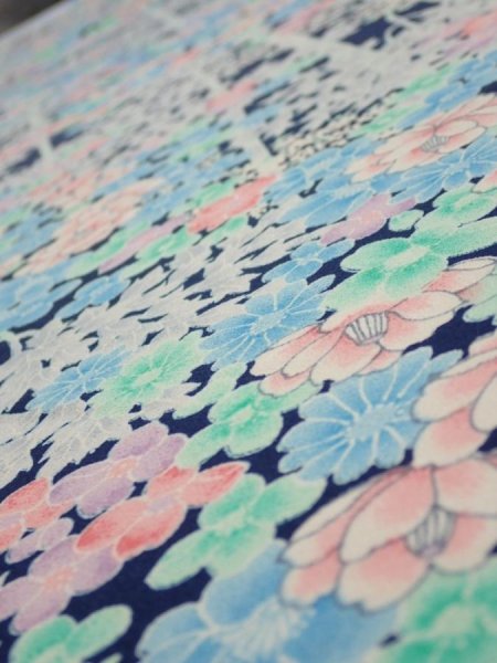Photo4: 4H04z90  Japanese Kimono Silk  FABRIC Flowers Dark navy 63.8x14.6 (4)
