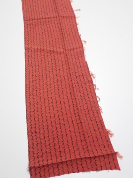 Photo2: 1Y10z30  Japanese Kimono Silk  FABRIC Shibori Red-Brown 36.6x7.1 (2)
