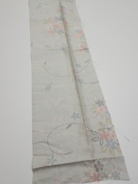 Photo2: 2N09z40  Japanese Kimono Silk TSUMUGI FABRIC Flowers Light gray 78.7x7.3 (2)