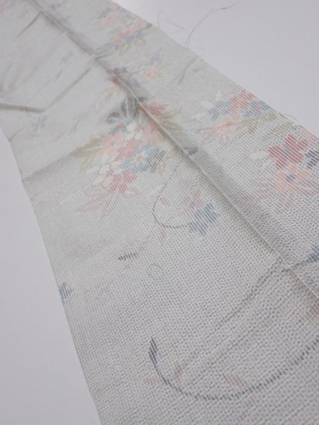 Photo2: 2N10z20  Japanese Kimono Silk TSUMUGI FABRIC Flowers Light gray 37.8x7.5 (2)